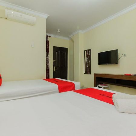 Reddoorz @ Malalayang 2 Manado Hotel Kültér fotó