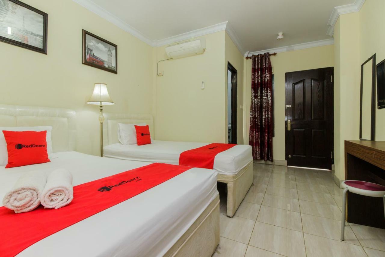 Reddoorz @ Malalayang 2 Manado Hotel Kültér fotó
